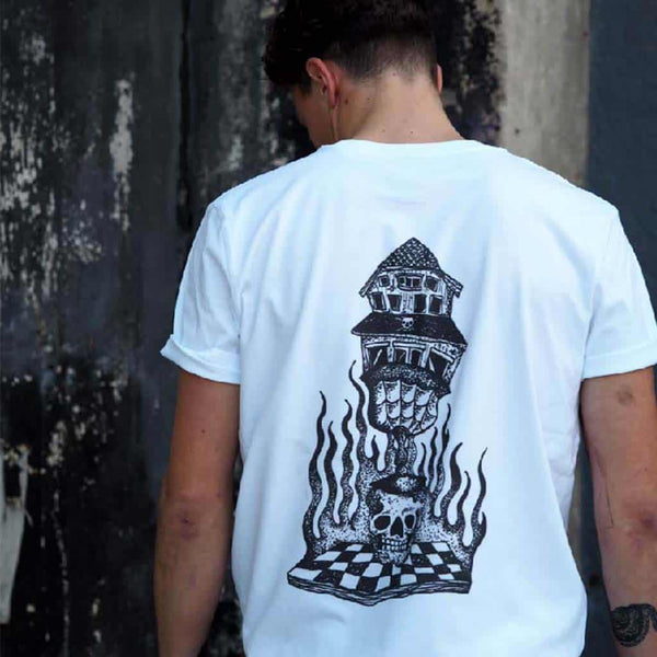 Hanekam // Heksebrann // T-skjorte