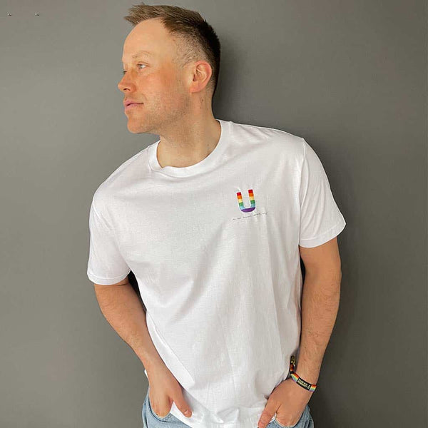 Ut av skapet - T-skjorte - Hvit